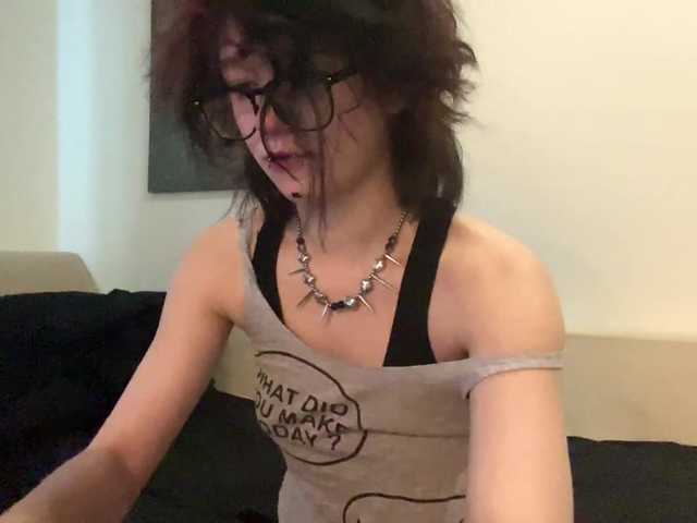 FinnyMonson live cam on BongaCams