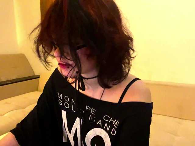 FinnyMonson live cam on BongaCams