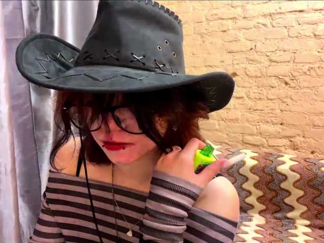 FinnyMonson live cam on BongaCams