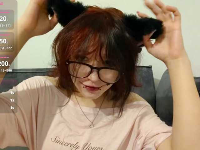FinnyMonson live cam on BongaCams