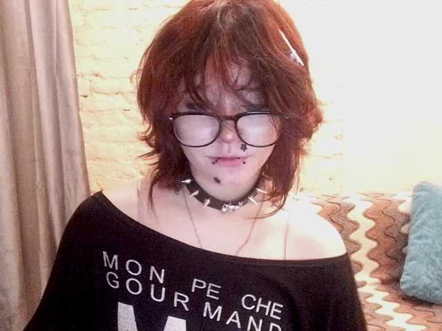 FinnyMonson live cam on BongaCams
