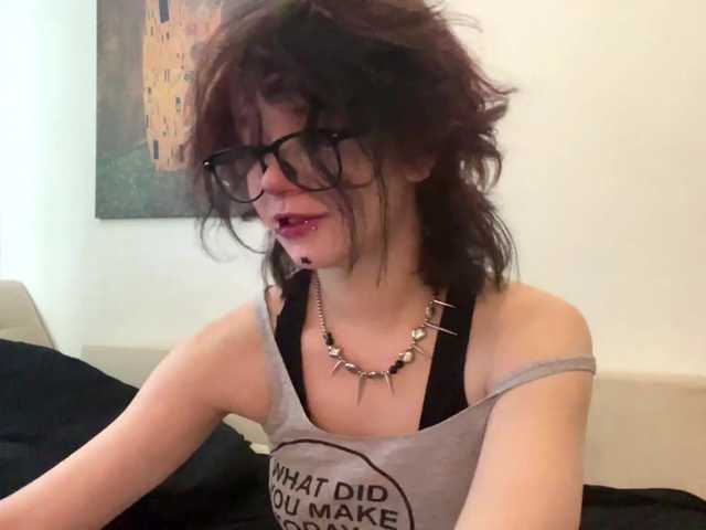 FinnyMonson live cam on BongaCams