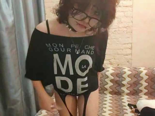 FinnyMonson live cam on BongaCams