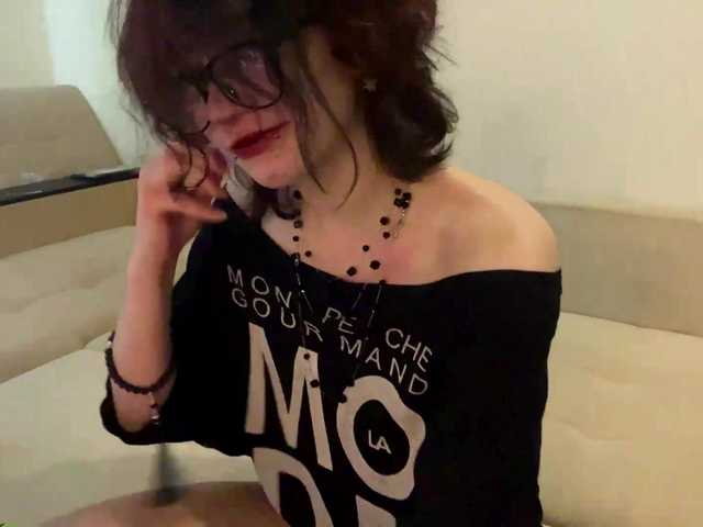FinnyMonson live cam on BongaCams
