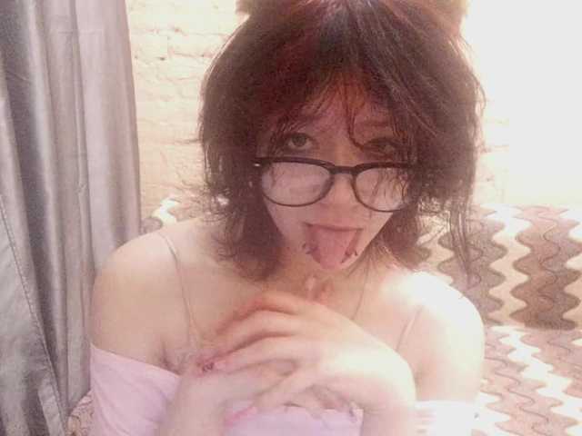 FinnyMonson live cam on BongaCams