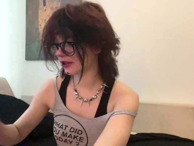 FinnyMonson live cam on BongaCams