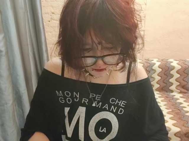 FinnyMonson live cam on BongaCams