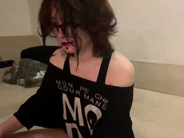 FinnyMonson live cam on BongaCams