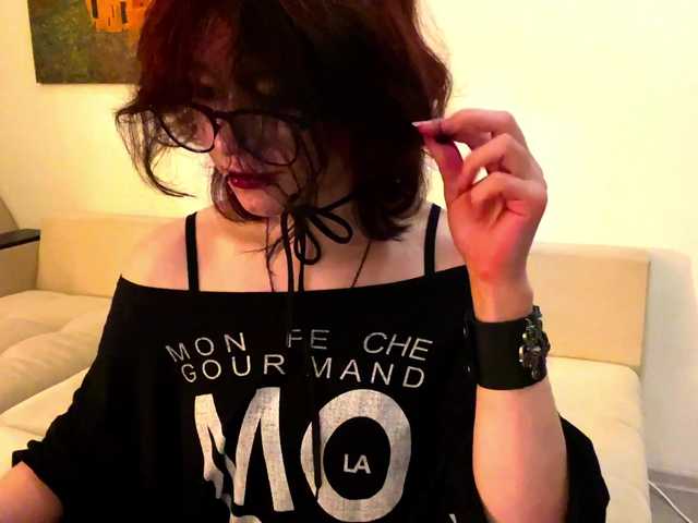 FinnyMonson live cam on BongaCams