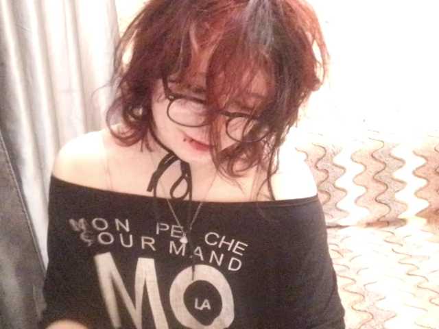 FinnyMonson live cam on BongaCams