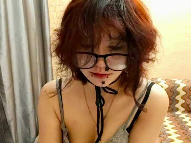 FinnyMonson live cam on BongaCams