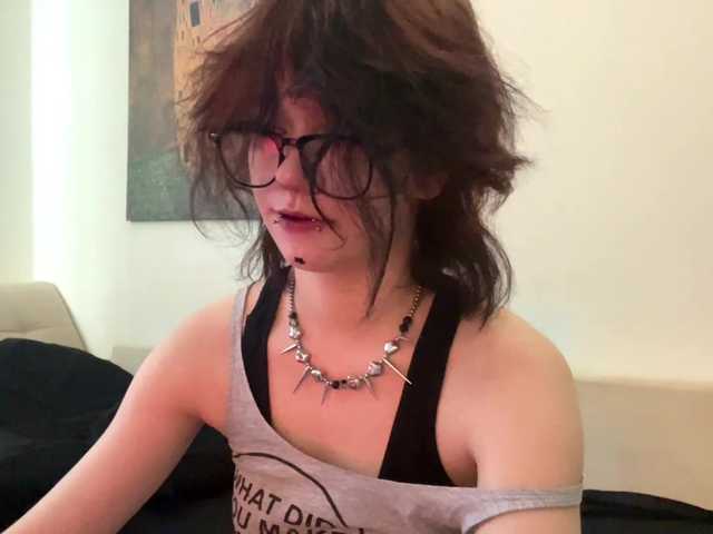 FinnyMonson live cam on BongaCams