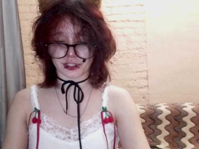 FinnyMonson live cam on BongaCams