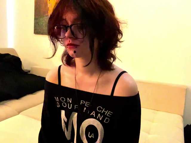 FinnyMonson live cam on BongaCams