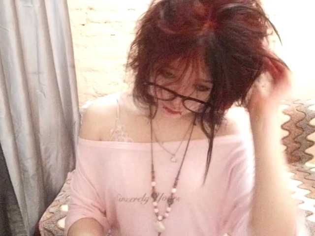FinnyMonson live cam on BongaCams