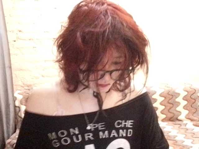 FinnyMonson live cam on BongaCams