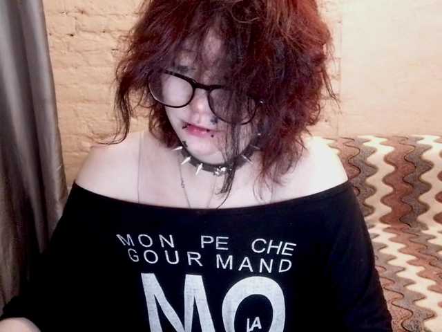 FinnyMonson live cam on BongaCams
