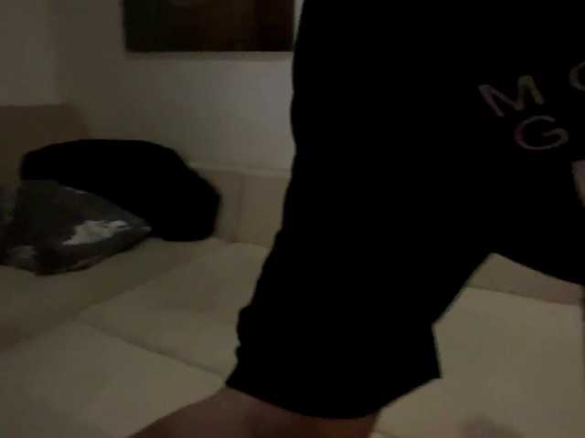FinnyMonson live cam on BongaCams