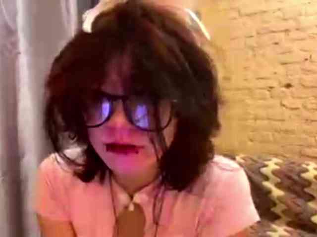 MilaRoshen webcam