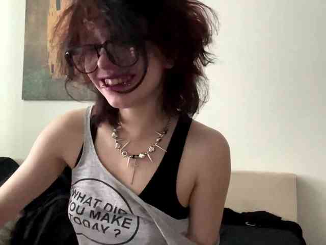 MilaRoshen webcam