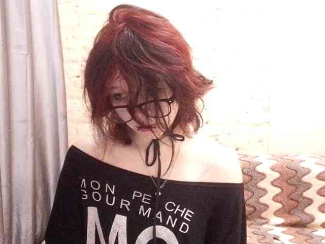 Model: MilaRoshen