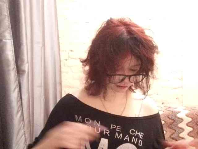 MilaRoshen webcam