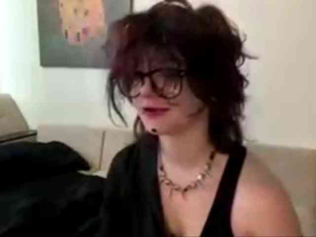 MilaRoshen webcam