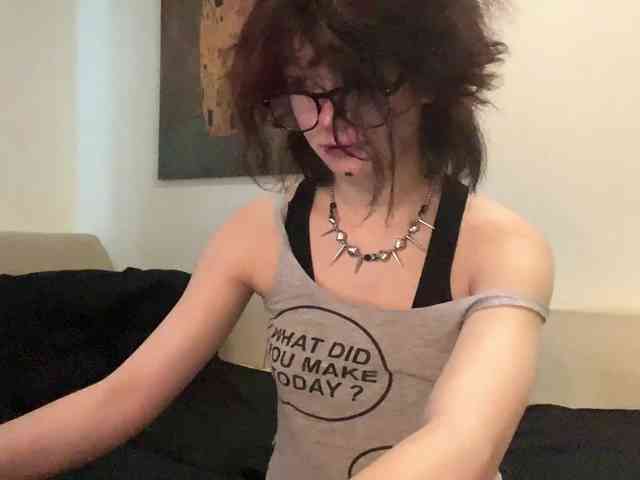 MilaRoshen webcam