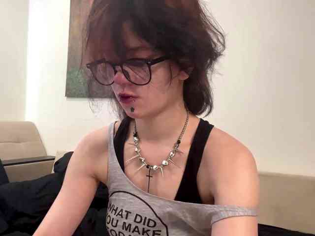 MilaRoshen webcam