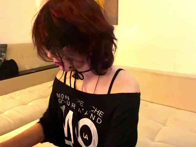 MilaRoshen webcam