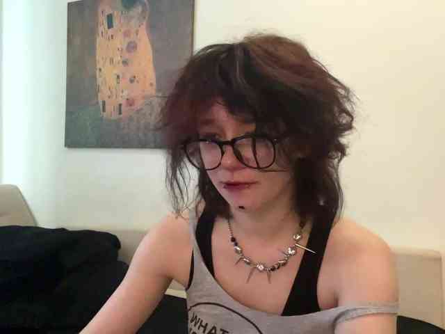 MilaRoshen webcam