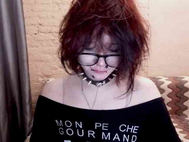 MilaRoshen webcam