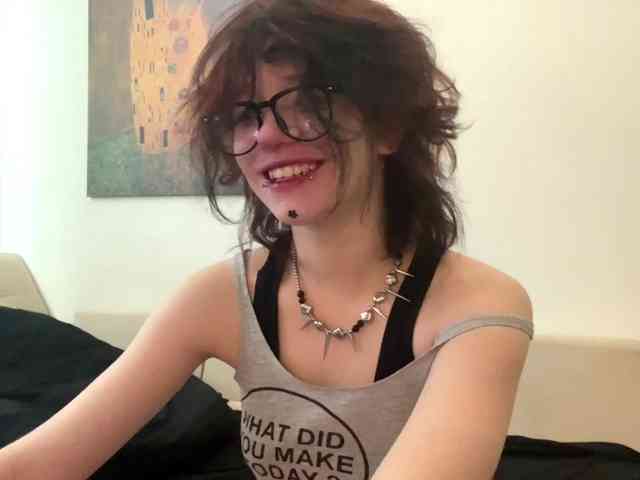 MilaRoshen webcam