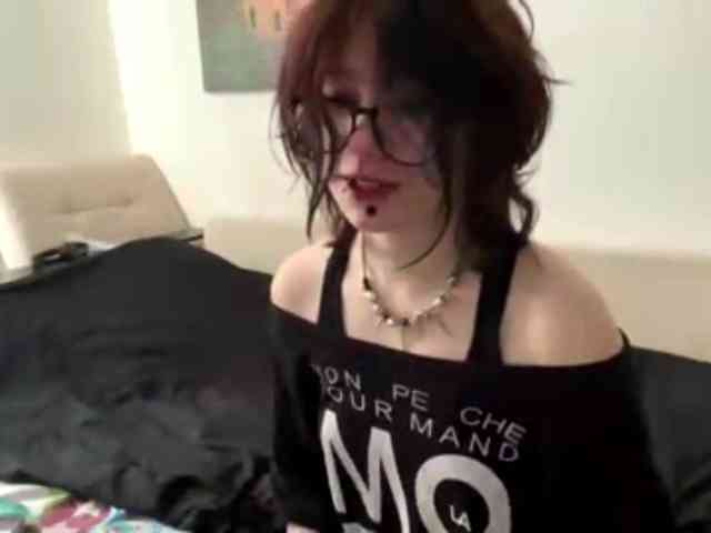 MilaRoshen webcam