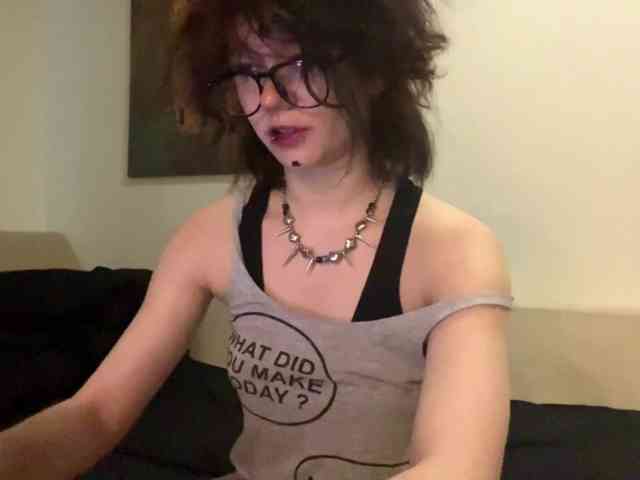 MilaRoshen webcam