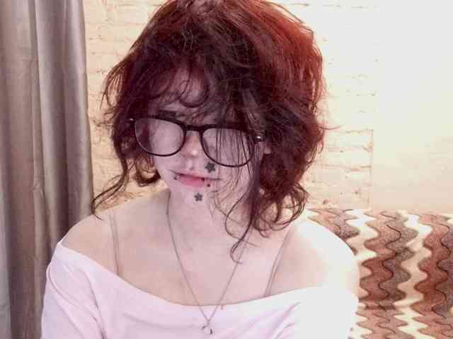 MilaRoshen webcam