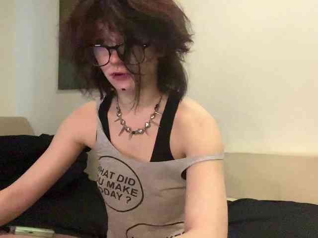MilaRoshen webcam