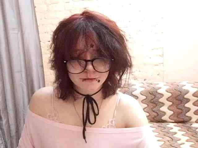 MilaRoshen webcam