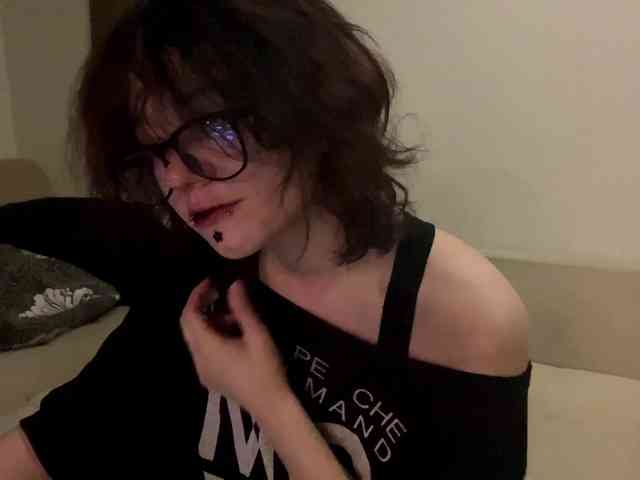MilaRoshen webcam