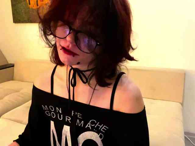 MilaRoshen webcam