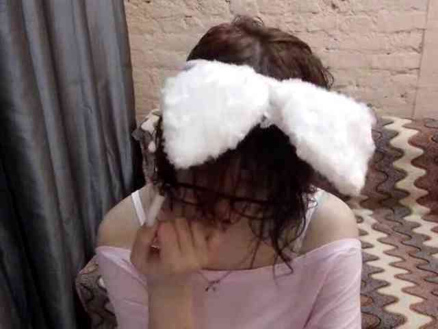 MilaRoshen webcam