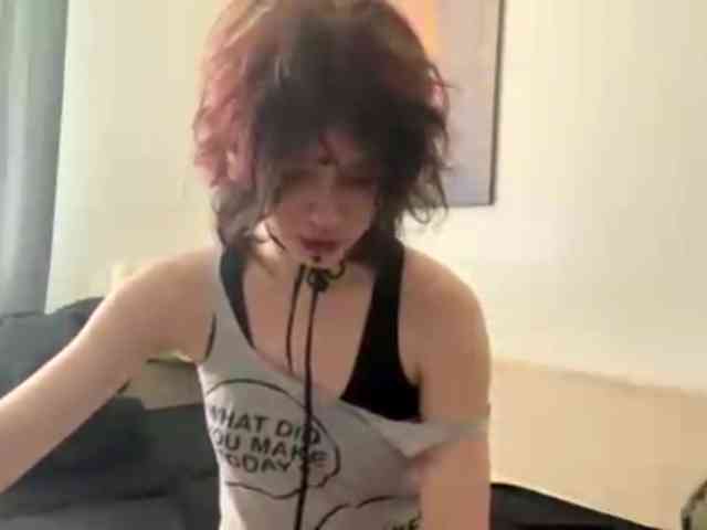 MilaRoshen webcam