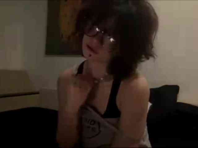 MilaRoshen webcam
