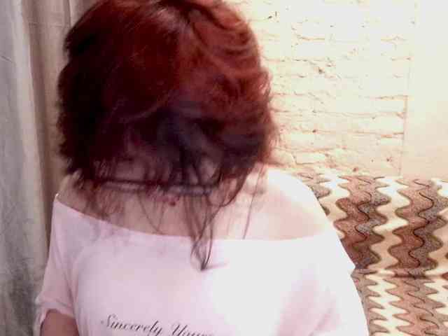 MilaRoshen webcam