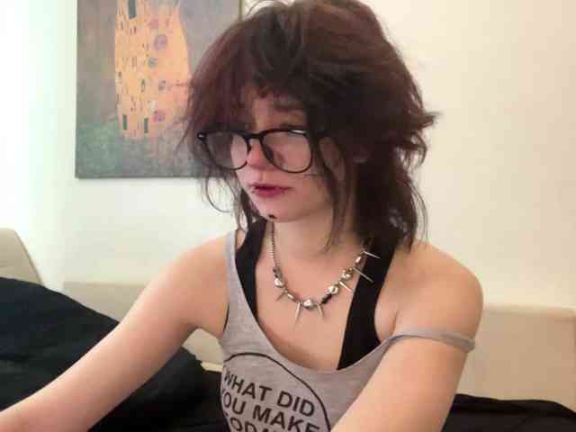 MilaRoshen webcam