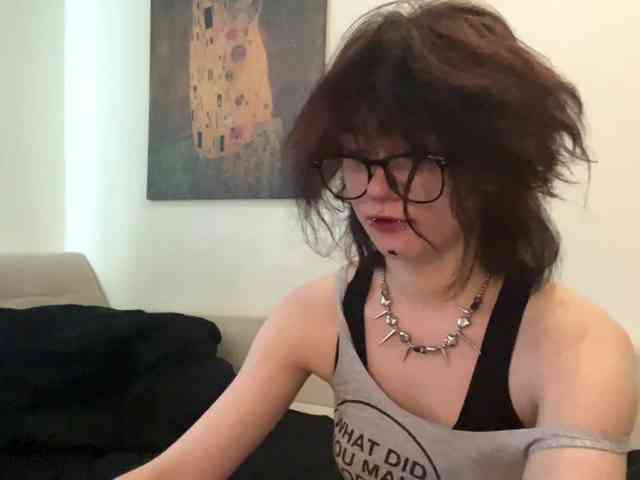 MilaRoshen webcam