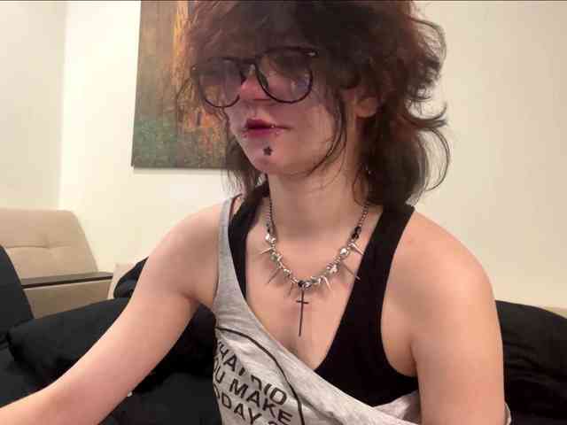 MilaRoshen webcam