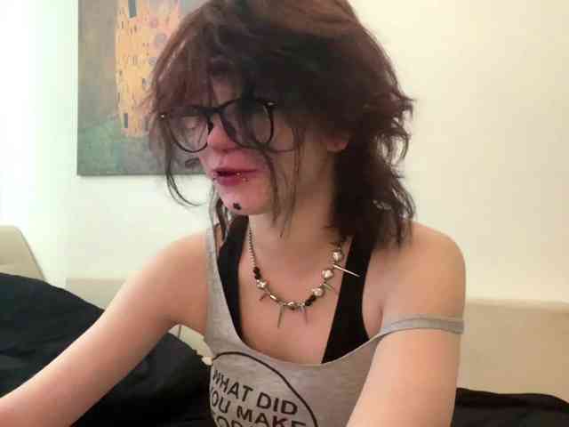 MilaRoshen webcam