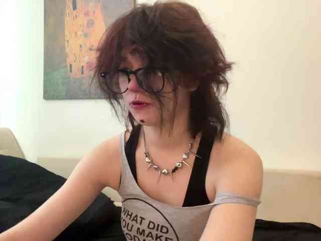 MilaRoshen webcam