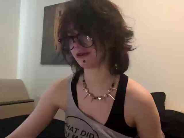 MilaRoshen webcam